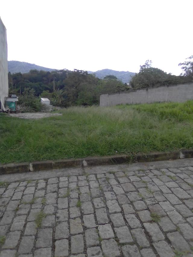 T. 6506 - TERRENO DE  450m BAIRRO GUANABARA.